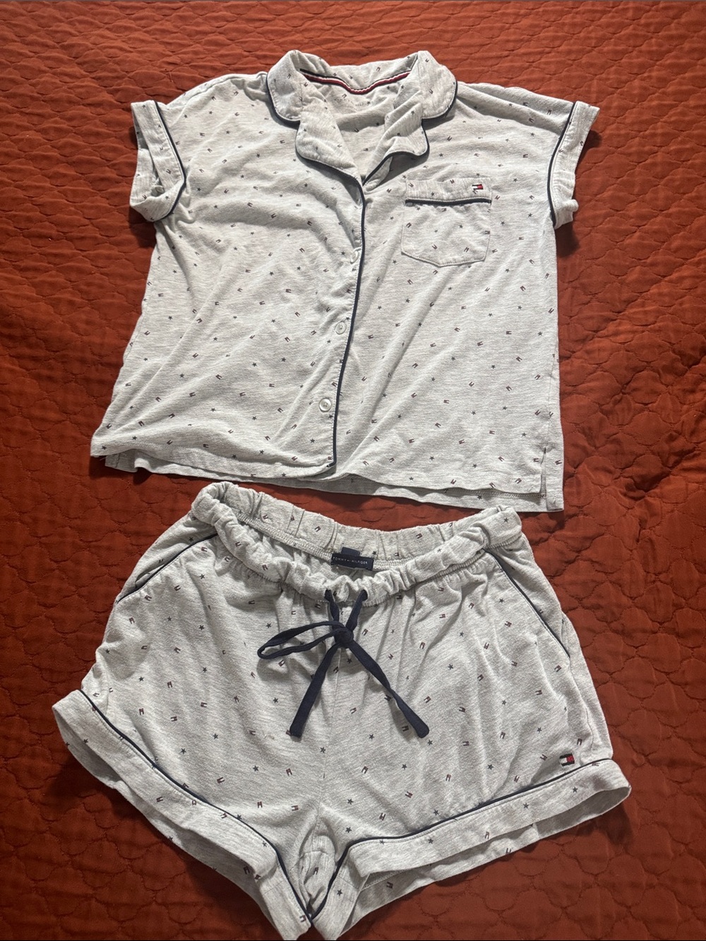Tommy Hilfiger Heather Gray Short Sleeve Pajama Set with Navy Trim